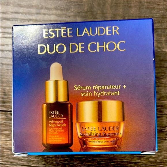 Estee Lauder Duo de Choc Skincare Set - Gold - Picture 1 of 3